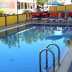 Armstrong Hotel 3*